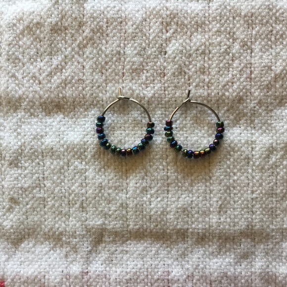 Dainty Silver Hoop Earrings w/ Navy Rainbow Beads - Picture 1 of 3